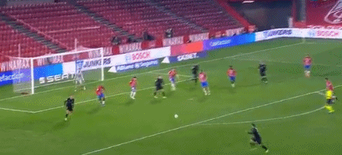 哈哈哈哈哈 登哥这球笑死个人😆